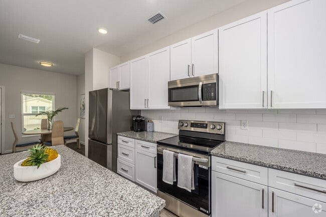3BR, 2BA - 1,180SF - Kitchen