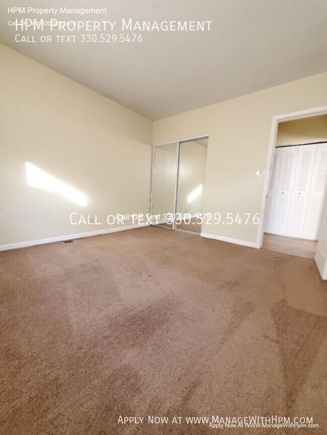 Photo - 2381 Newton St