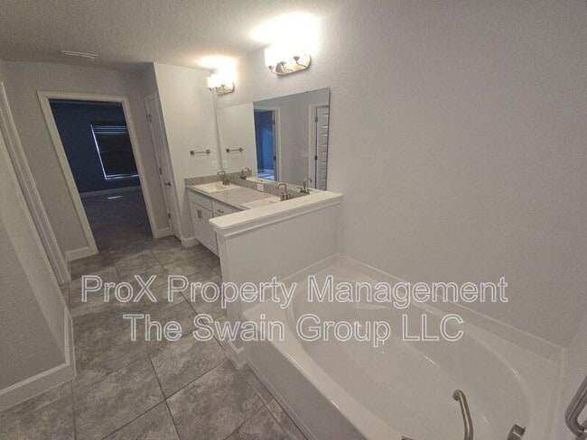 Photo - 2107 Cartgate Ln