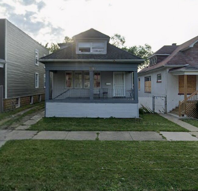 10520 S Perry Ave