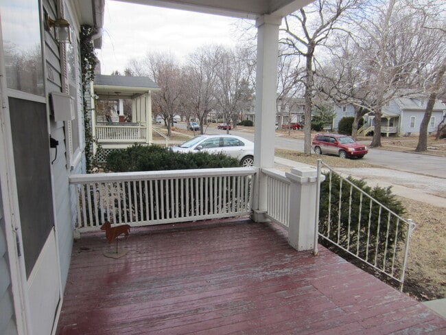 Photo - 1537 New Hampshire St