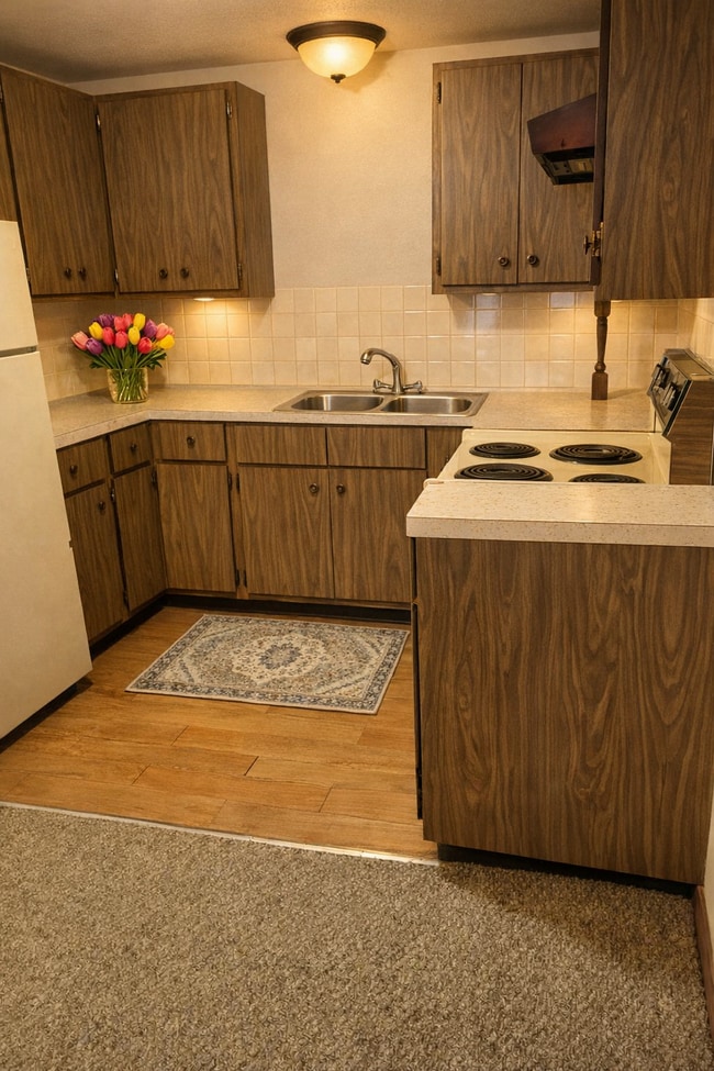 Building Photo - 941 Buena Vista Dr