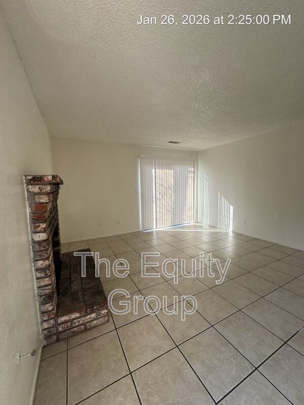 Photo - 3523 S County Center Dr