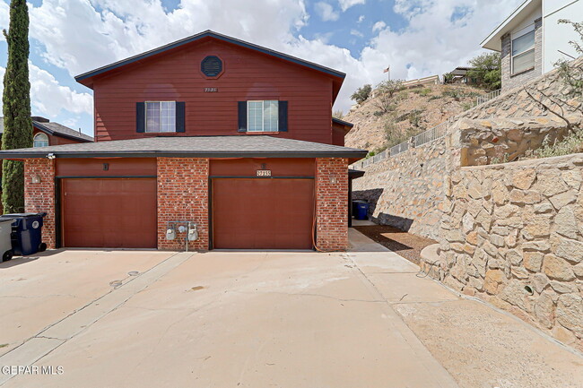 Photo - 7235 Royal Arms Dr