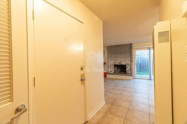 Photo - 6808 N El Dorado St