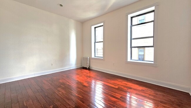 Photo - 20 Magaw Pl Unit 64