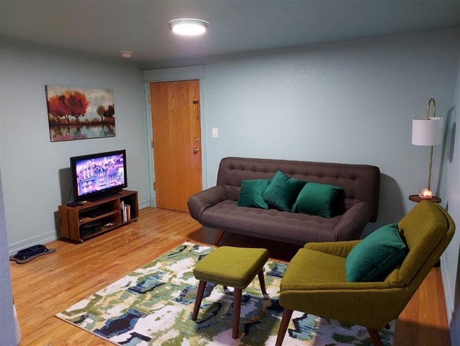 Photo - 1650 Pearl St