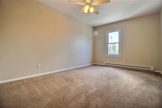 33 Railroad Ave Unit 2