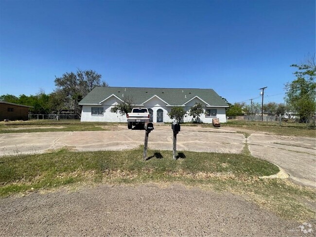 Building Photo - 1902 Charles Cir Rental