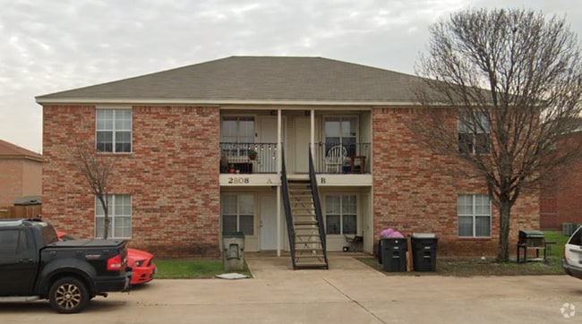 Building Photo - 2808 Cantabrian Dr Rental