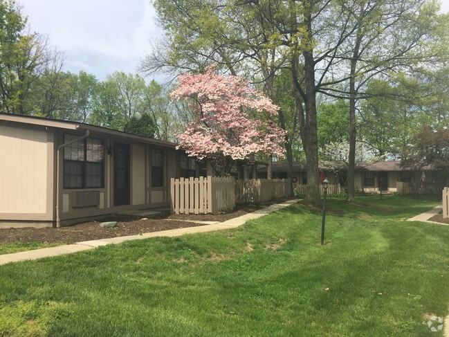 Building Photo - Scioto Fairway Woods Apartments