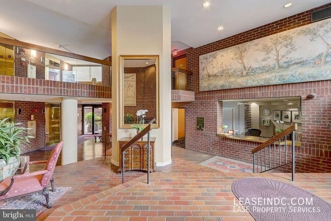 Photo - 1099 22nd St NW Unidad #805