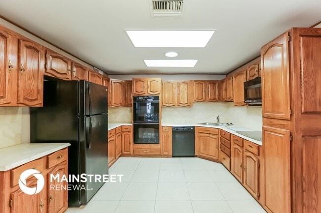 Photo - 4613 N 80th Dr