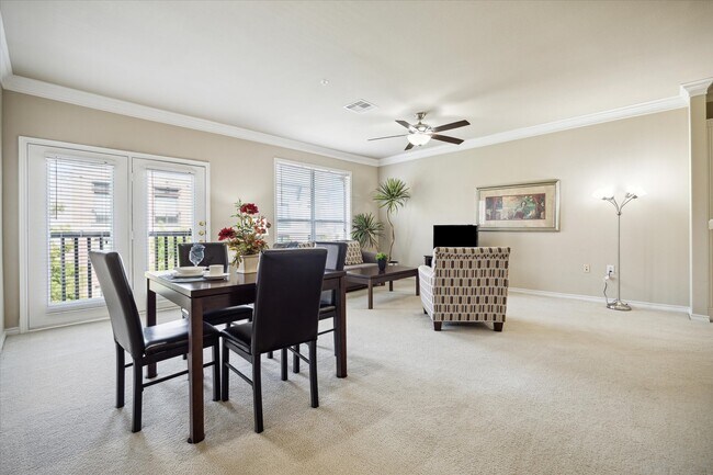 Photo - 2400 McCue Rd