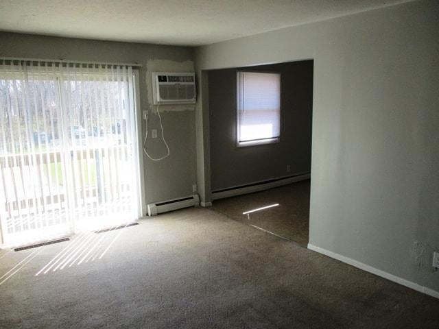 Photo - 1007 Charlotte Dr