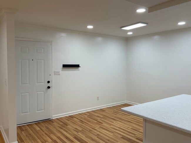 Photo - 1010 Woodland Vlg Unit 1010