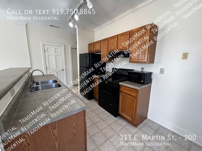 Photo - 313 E Martin St