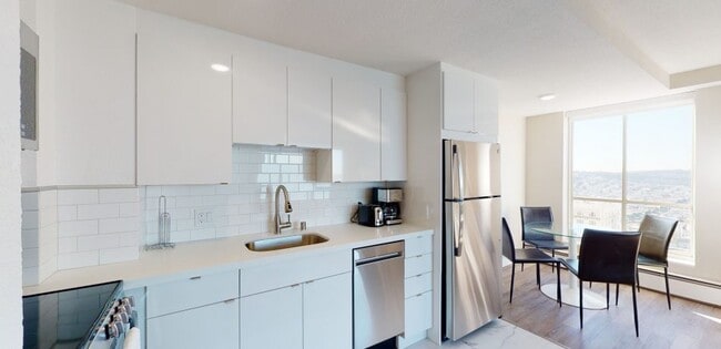 Photo - 1000 Chestnut Street Apartments