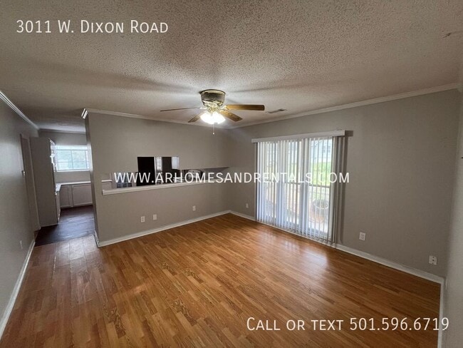 Photo - 3011 W Dixon Rd