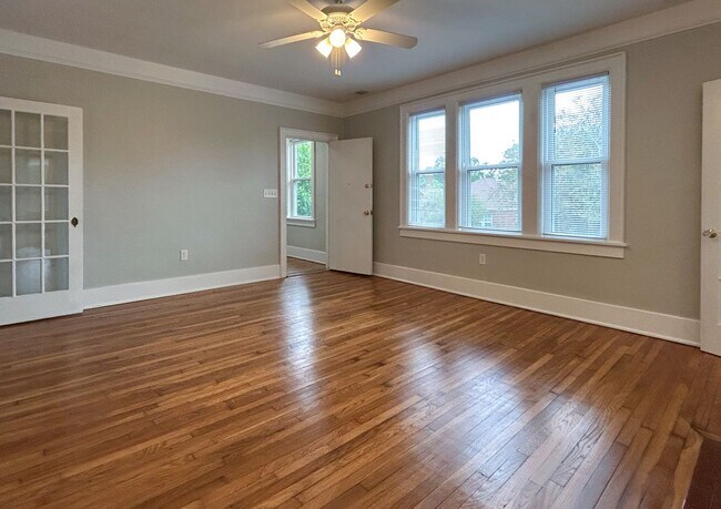 505 E 51st St Unit B (Upper)