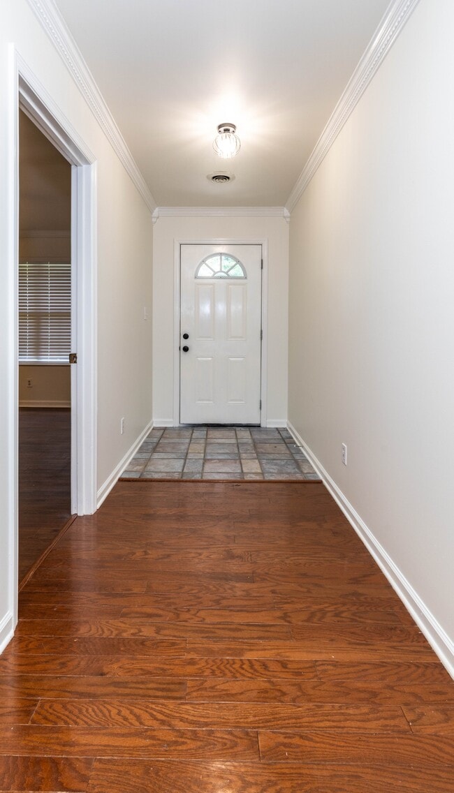Photo - 1315 Lucy Way