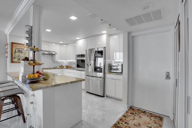 Photo - 1149 Hillsboro Mile