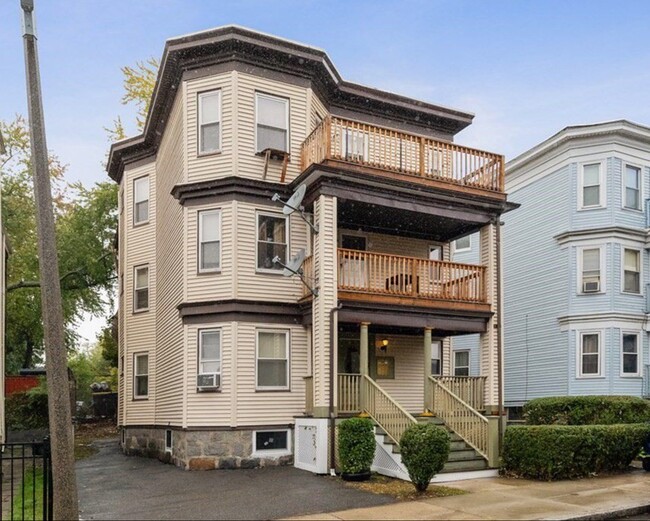 Photo - 7 Vassar St Rental
