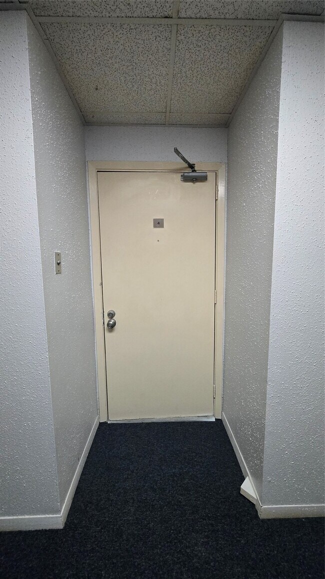 Photo - 8427 Hearth Dr Unit 4