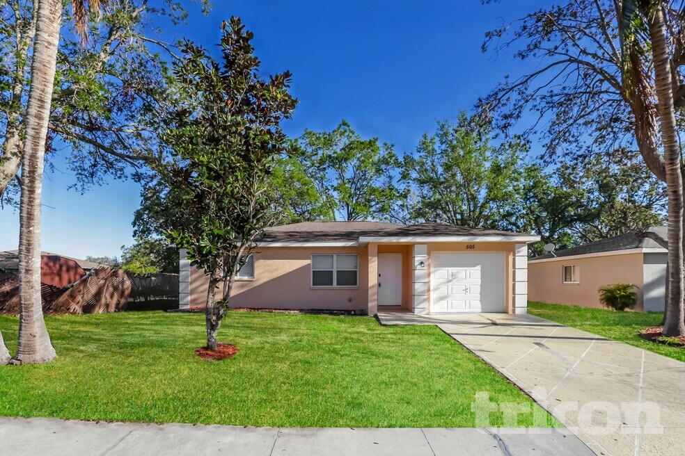 505 22nd Terrace E
