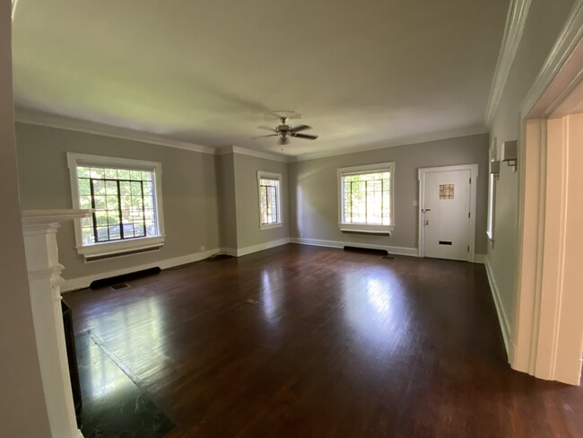 Living Room - 100 Mcdowell Rd Apartments Unit 101