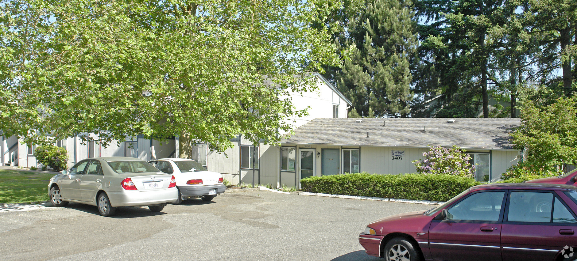 Vincent Apartments - Vincent Apartments