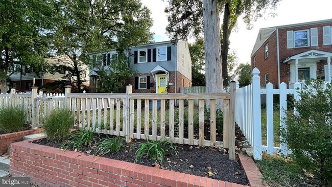 Photo - 2221 Arlington Terrace