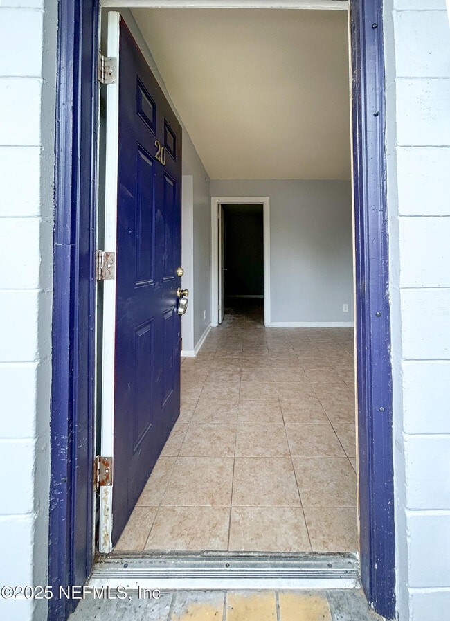 Photo - 1122 Woodruff Ave Unit 20