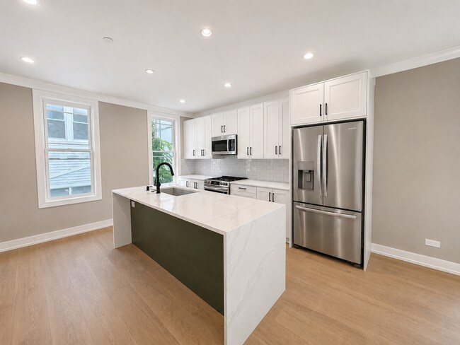 1905 W Huron St Unit CH
