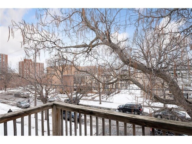 Photo - 924 21st Ave S Unit 3
