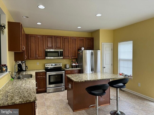 Photo - 406 Jacobsen Drive