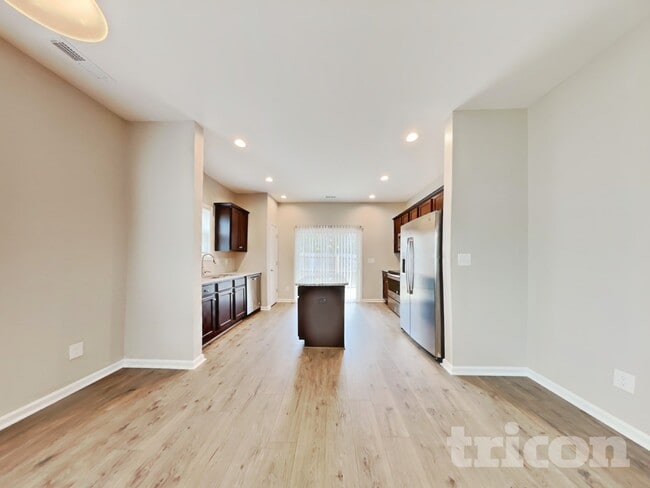 Photo - 133 Jade St