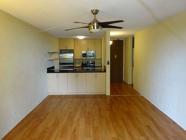 Photo - Pearl One building. Centrally located, water, sewer included!!
