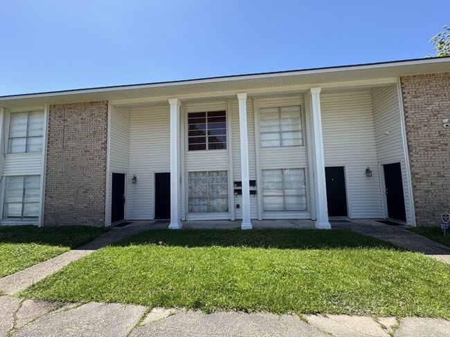 Photo - 2630 Kelli Dr