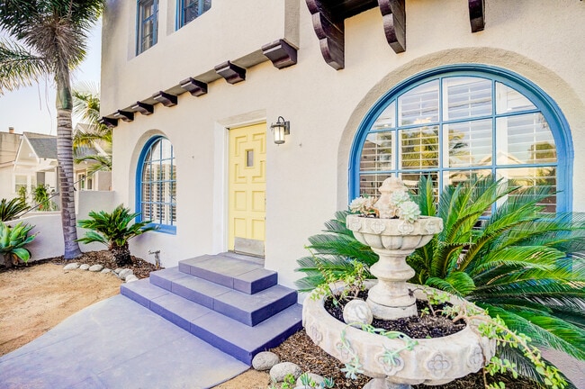 Photo - 479 Gaviota Ave Unit 479