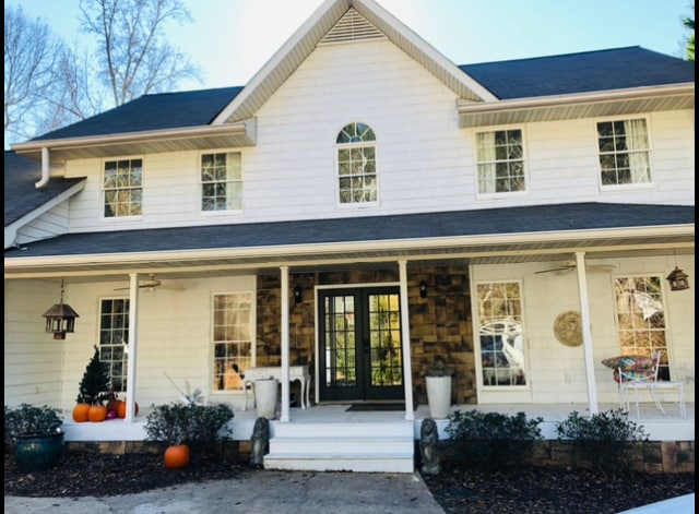 Front of farmhouse - 950 Sycamore Dr Apartments Unit Farm in Milton canton