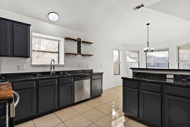 Photo - 4803 Topsey Dr