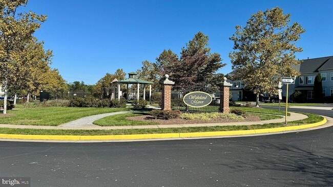 Photo - 104 Panmure Ln