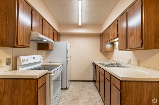 2BR, 1BA - 880SF - Kitchen - 6215 Normandy Drive