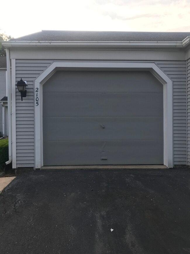 Photo - 2105 Wexford Rd Townhome
