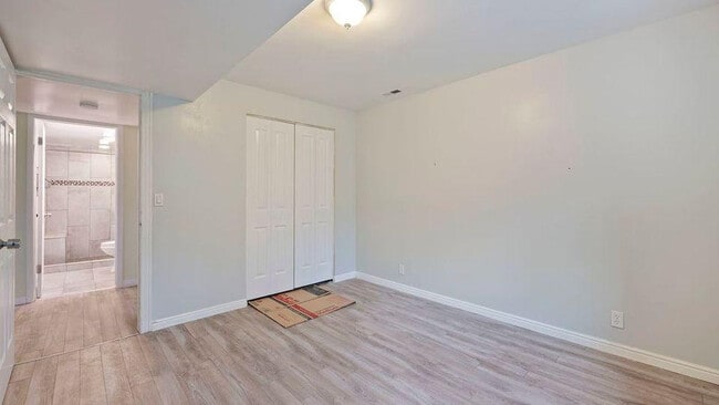 Photo - 8240 S Marion View Cir Unidad 3 - Upstairs North Bedroom