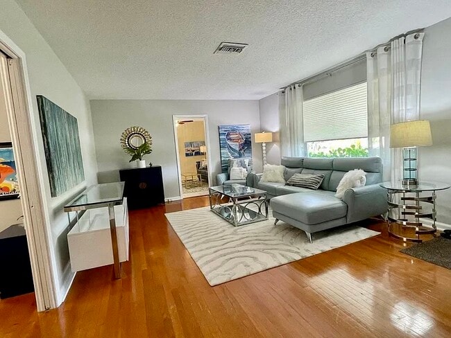 Photo - 235 Fordham Dr