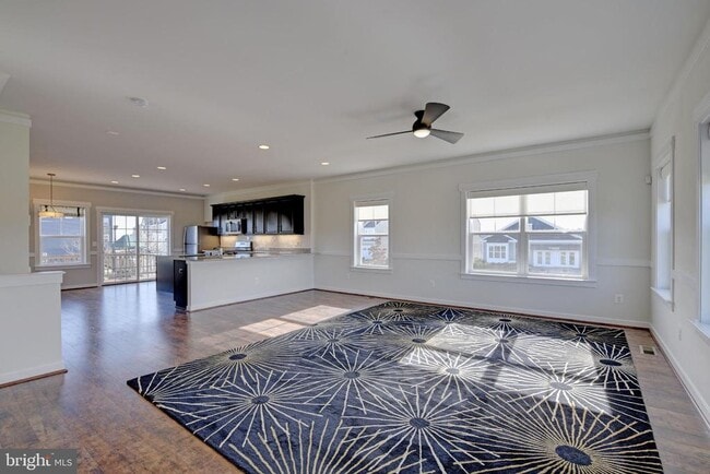 Photo - 104 Santa Fe Ct