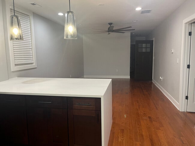 Photo - 1400 119th St