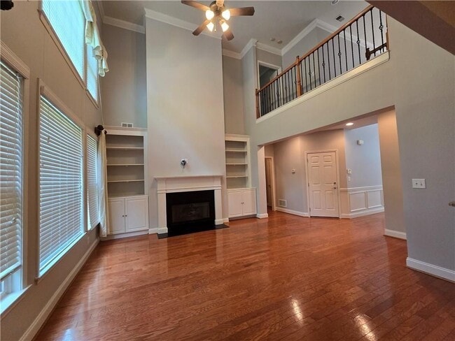 Photo - 624 Maple Grove Way